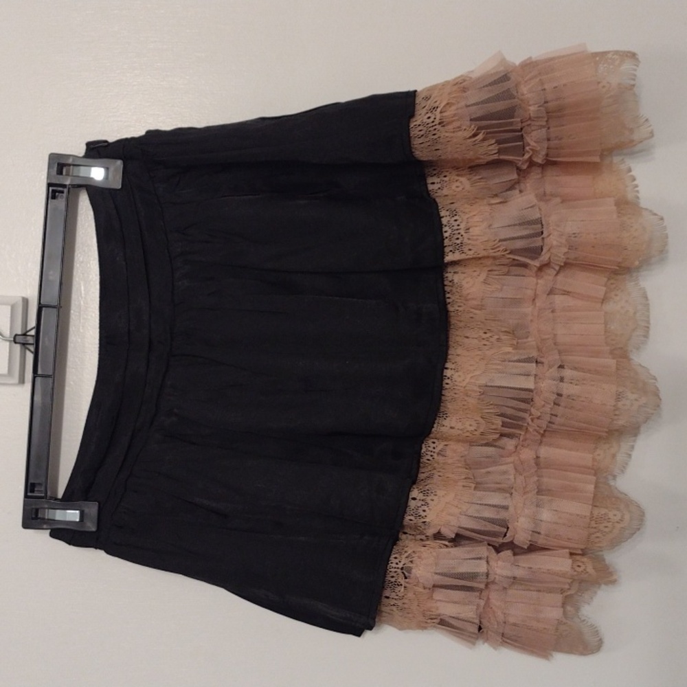Vintage Forever 21 Twelve By Twelve Black Satin Peach Lace Skirt size XS